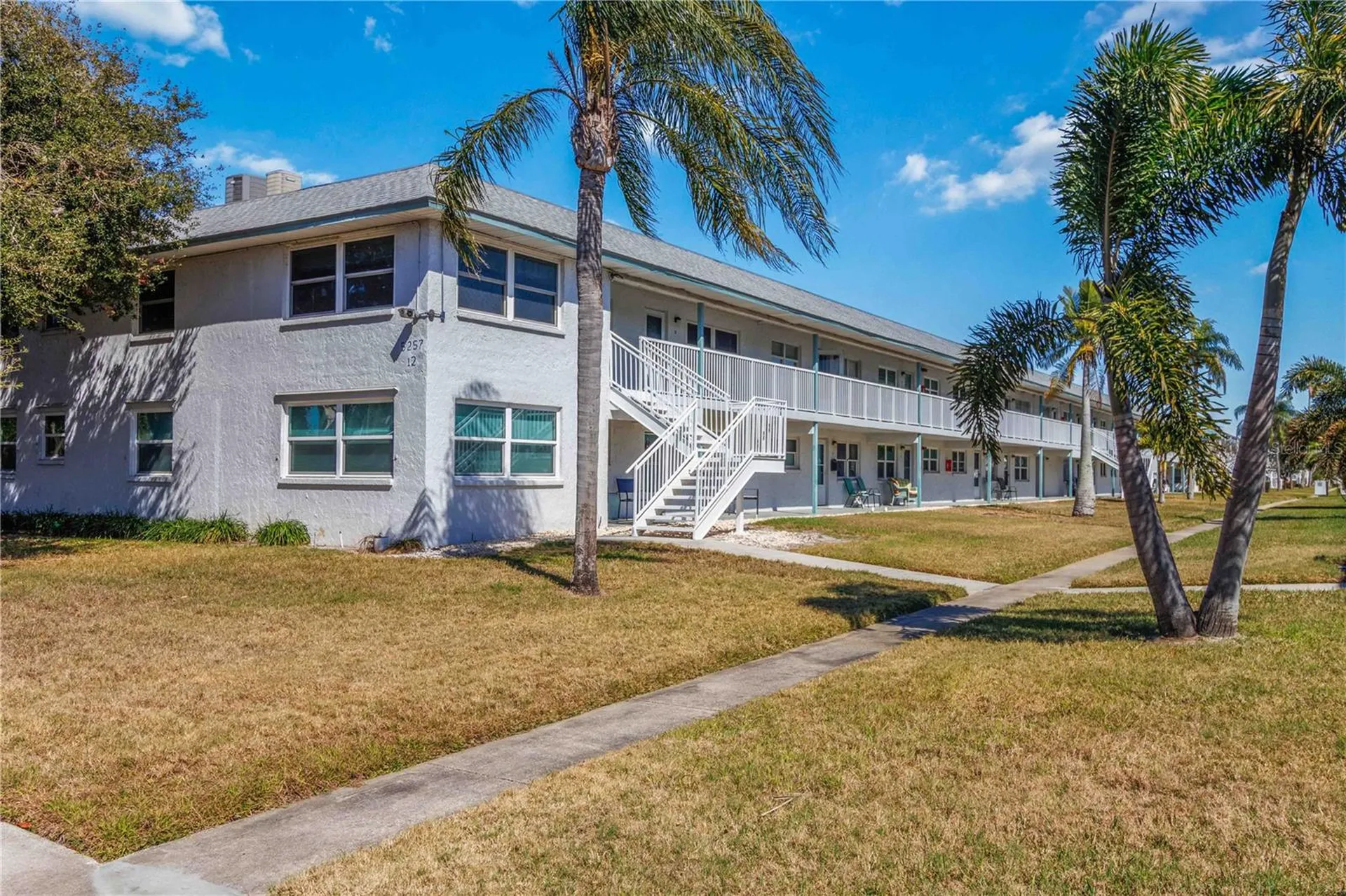 5257 81st Lane N St Petersburg FL 33709