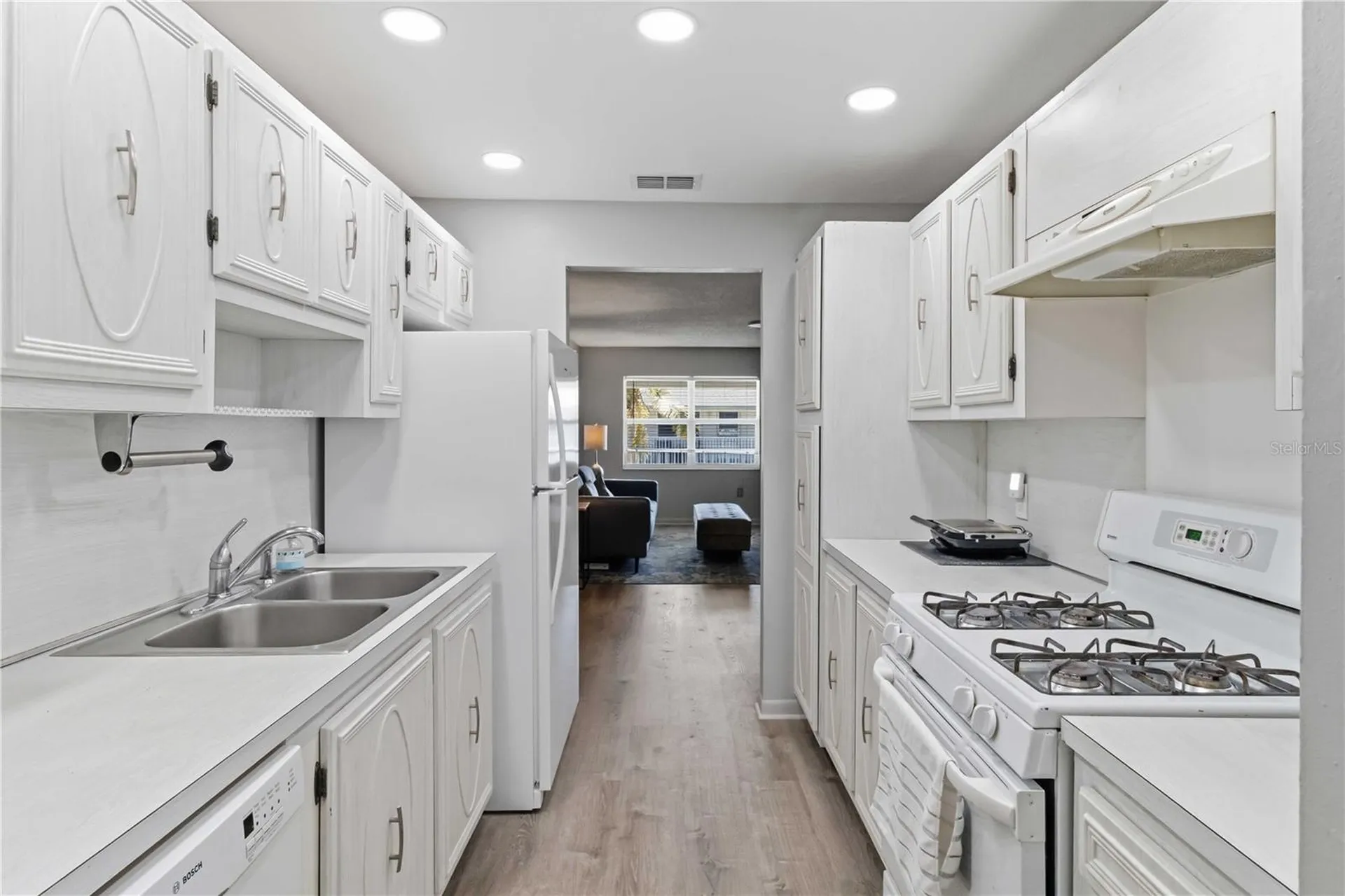 5257 81st Lane N St Petersburg FL 33709