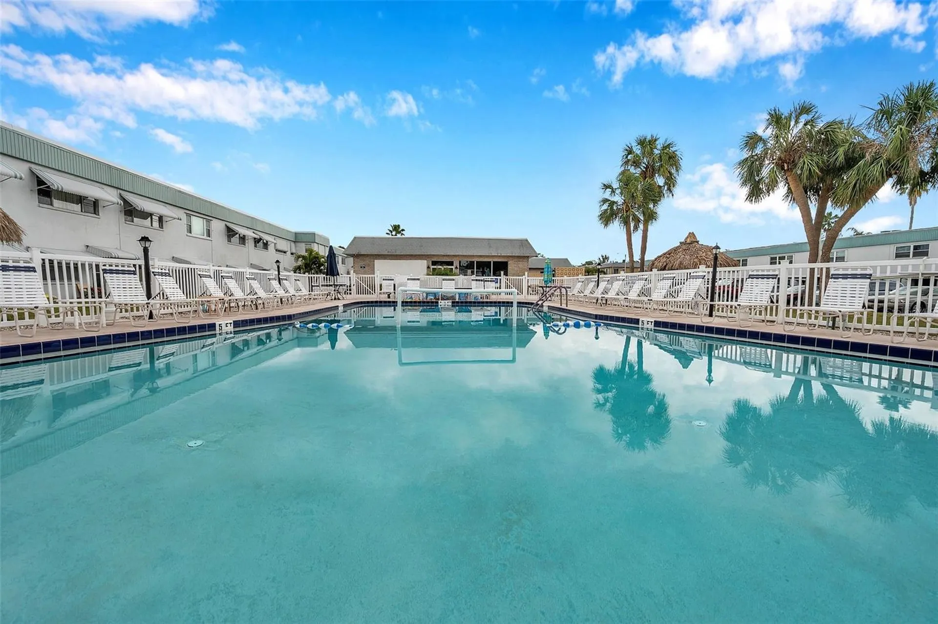 5257 81st Lane N St Petersburg FL 33709