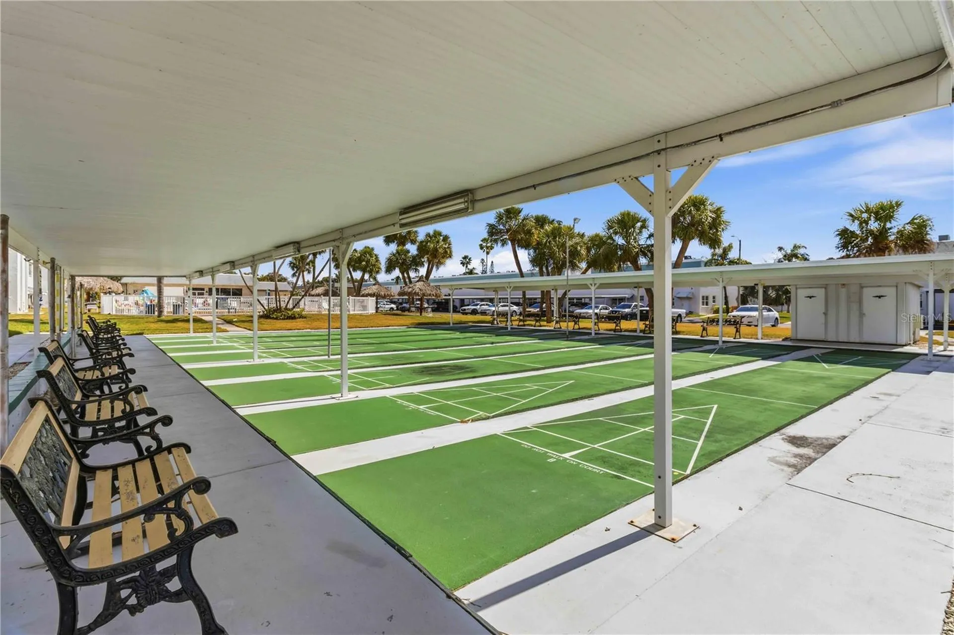 5257 81st Lane N St Petersburg FL 33709