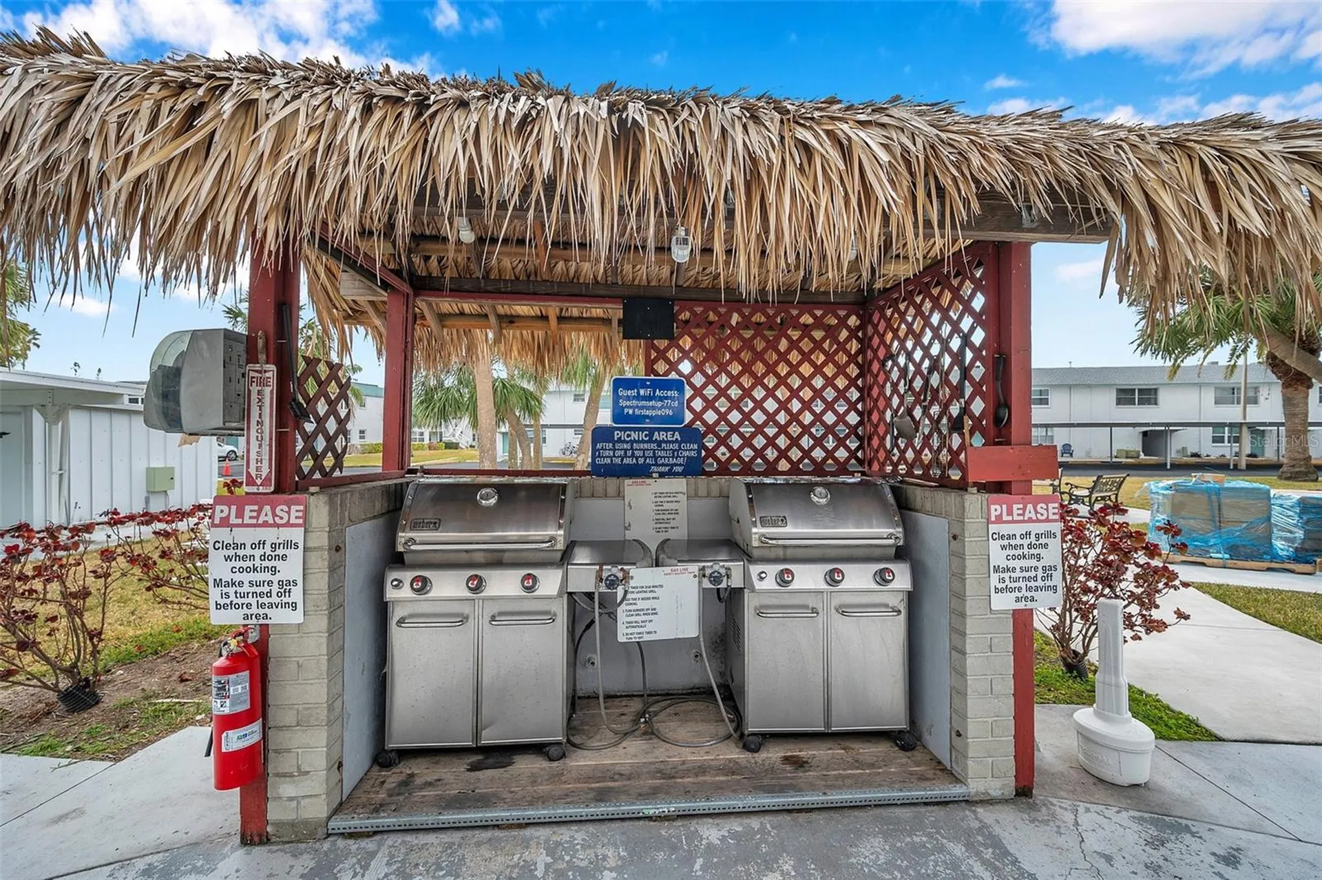 5257 81st Lane N St Petersburg FL 33709