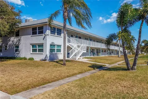 5257 81st Lane N St Petersburg FL 33709