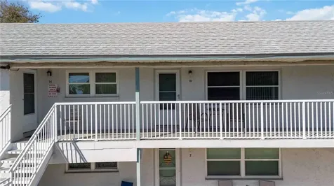 5257 81st Lane N St Petersburg FL 33709