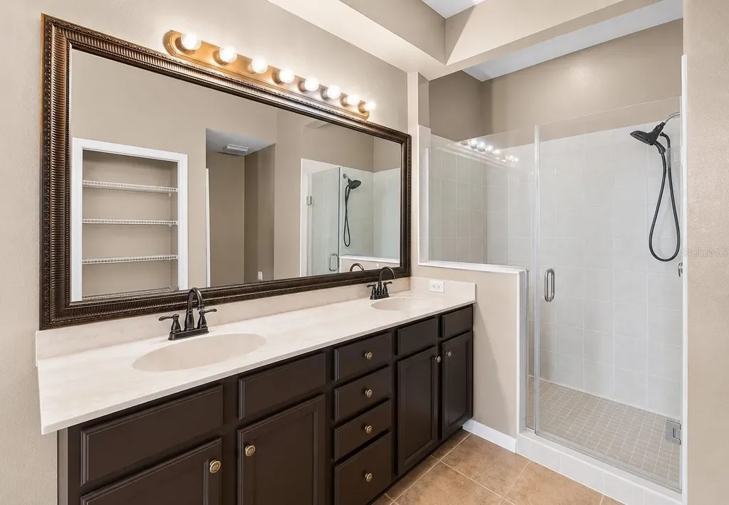 4319 Spinnaker Cove Lane Tampa FL 33615