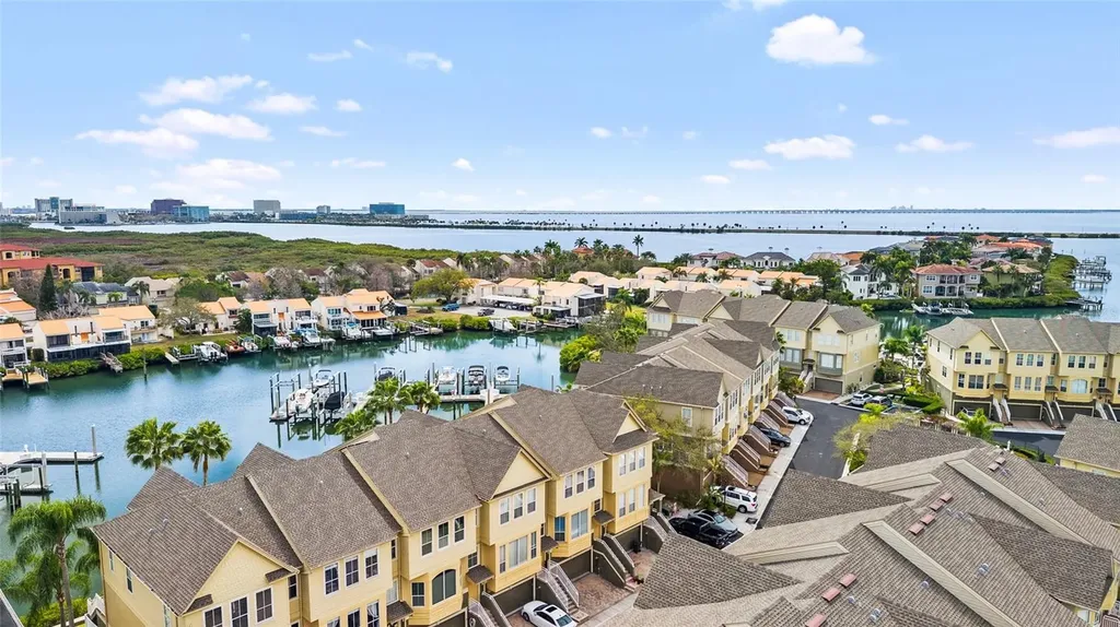 4319 Spinnaker Cove Lane Tampa FL 33615