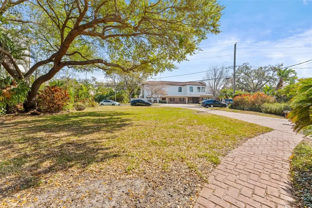 62 Adalia Avenue Tampa FL 33606