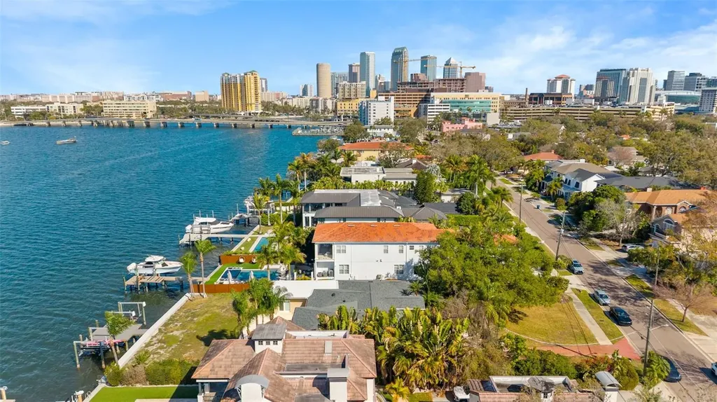 62 Adalia Avenue Tampa FL 33606