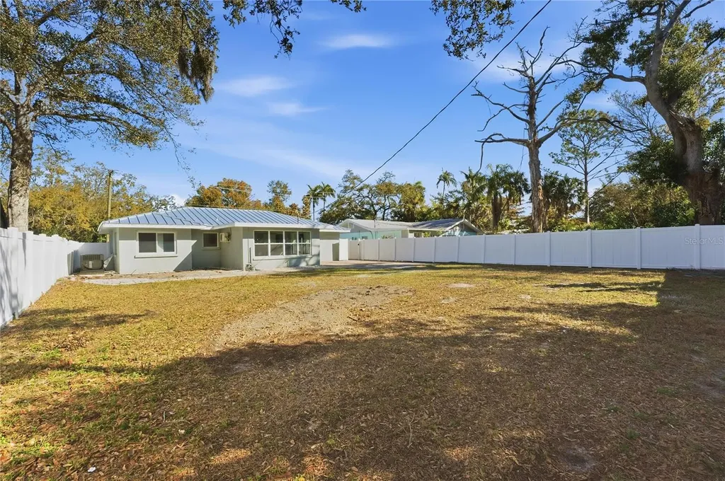 3223 1st Avenue W Bradenton FL 34205
