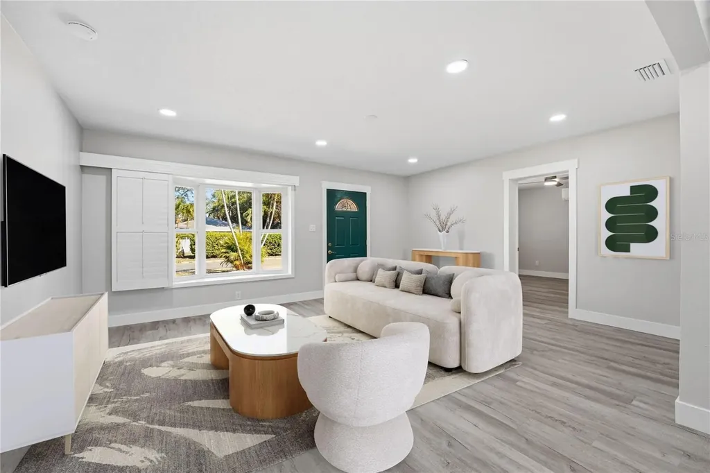 3223 1st Avenue W Bradenton FL 34205