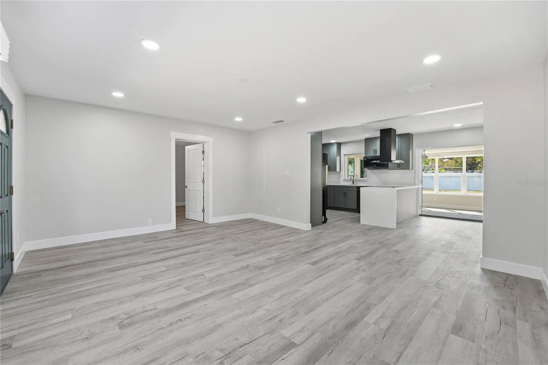 3223 1st Avenue W Bradenton FL 34205