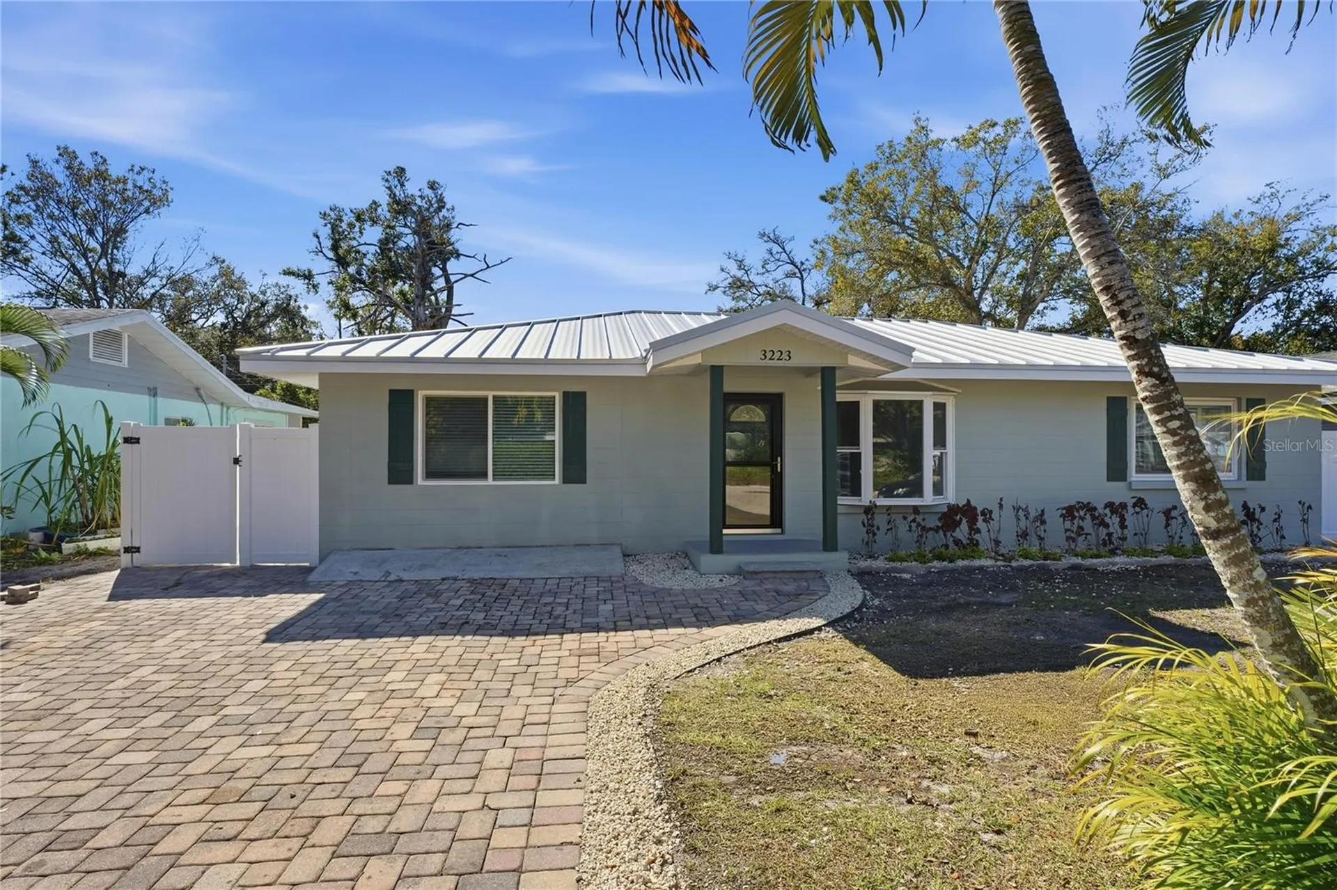 3223 1st Avenue W Bradenton FL 34205