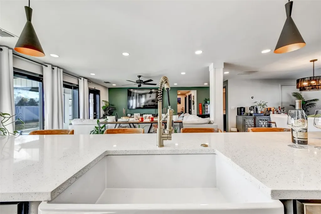 5414 S Himes Avenue Tampa FL 33611