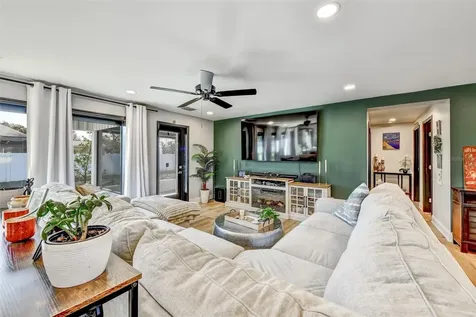 5414 S Himes Avenue Tampa FL 33611