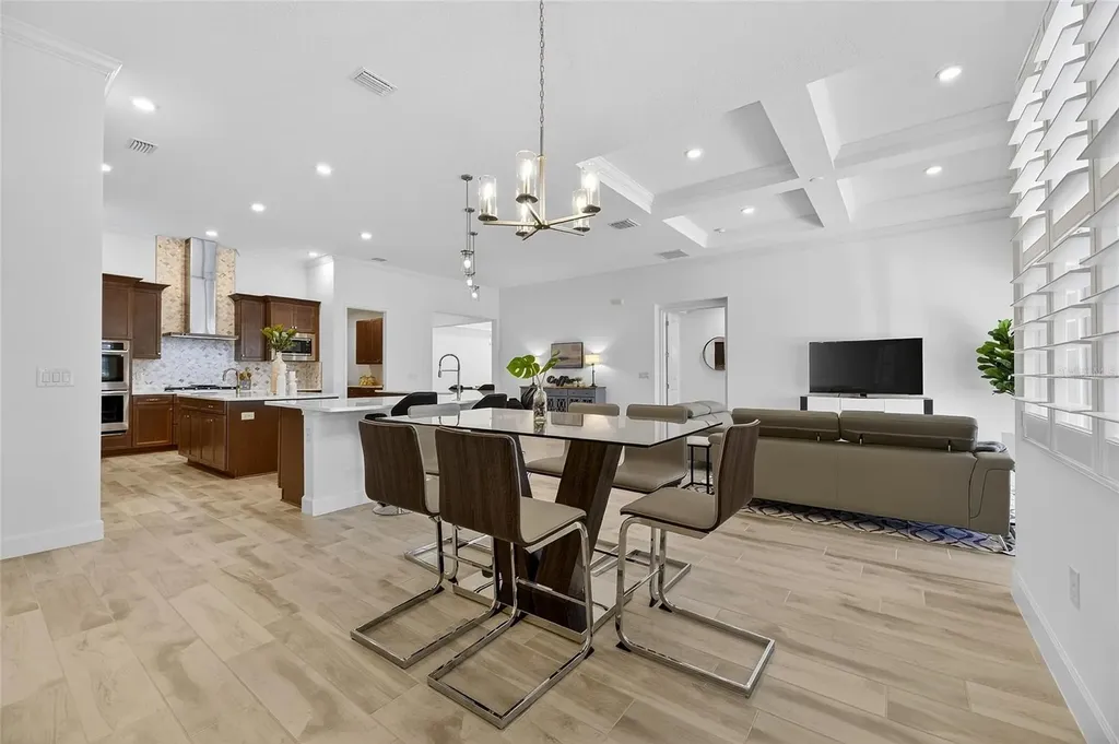 994 Signet Drive Apollo Beach FL 33572