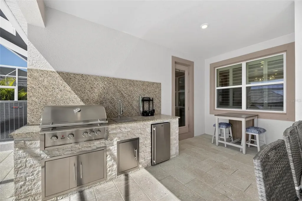 994 Signet Drive Apollo Beach FL 33572