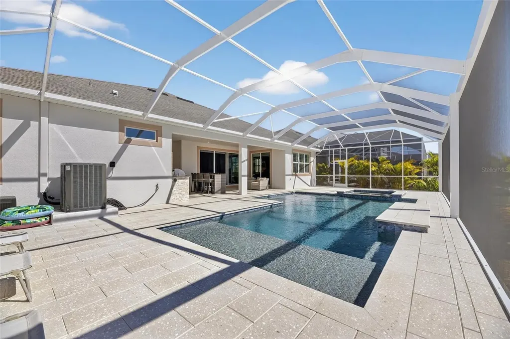 994 Signet Drive Apollo Beach FL 33572