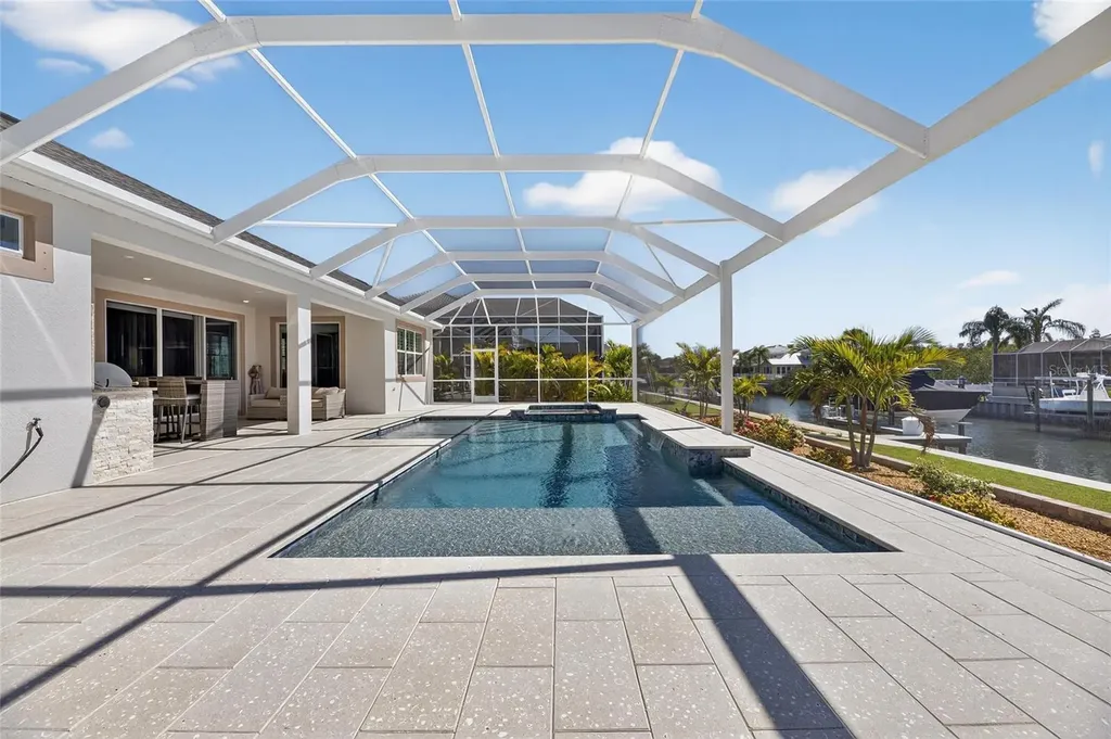 994 Signet Drive Apollo Beach FL 33572