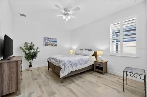 994 Signet Drive Apollo Beach FL 33572