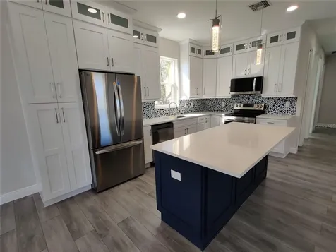 3915 W Robson Street W Tampa FL 33614