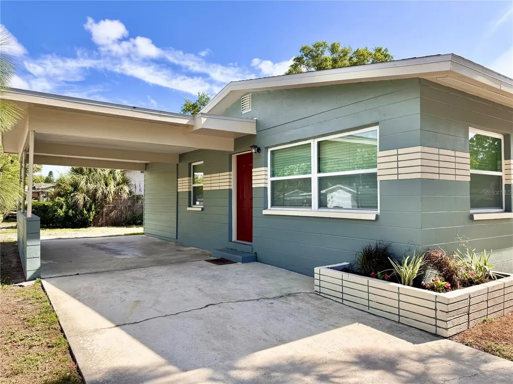 5601 62nd Way N St Petersburg FL 33709