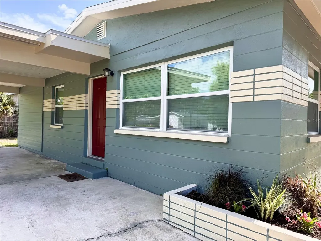 5601 62nd Way N St Petersburg FL 33709
