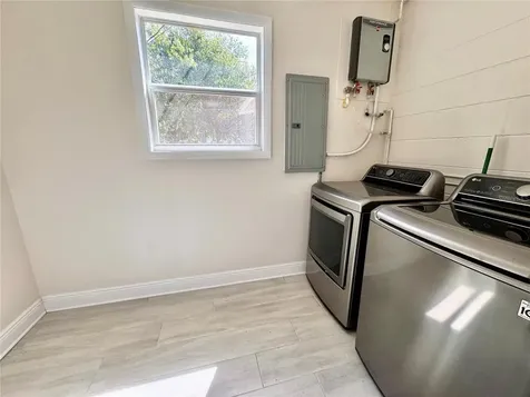 5601 62nd Way N St Petersburg FL 33709