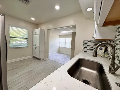 5601 62nd Way N St Petersburg FL 33709