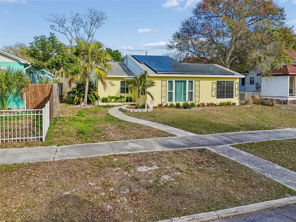 1027 15th Street N St Petersburg FL 33705