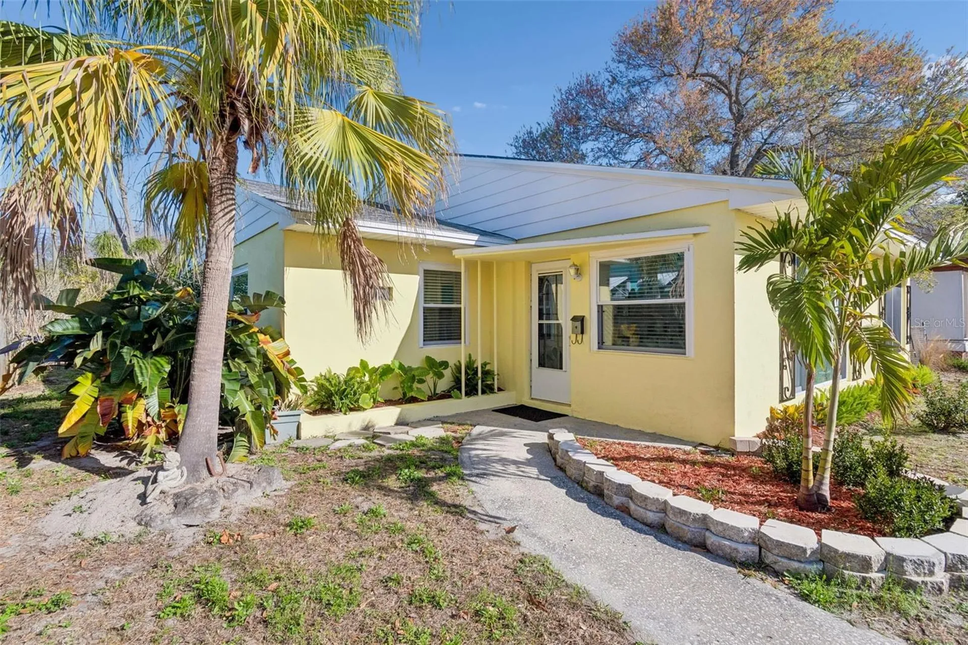 1027 15th Street N St Petersburg FL 33705
