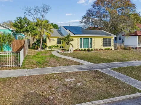 1027 15th Street N St Petersburg FL 33705