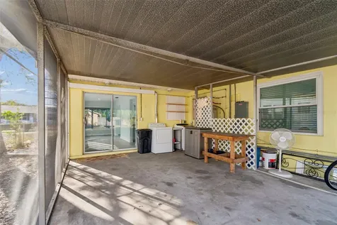 1027 15th Street N St Petersburg FL 33705