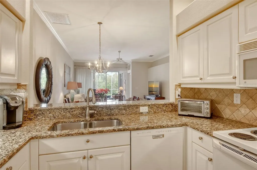 9411 Forest Hills Circle Sarasota FL 34238