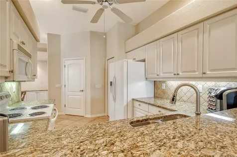 9411 Forest Hills Circle Sarasota FL 34238