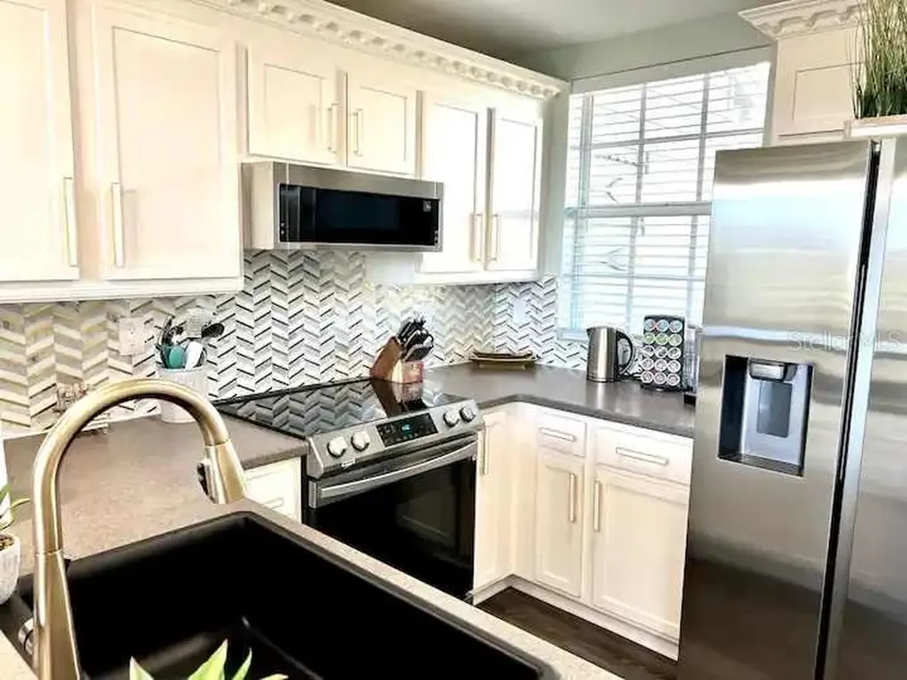 547 Bahia Beach Boulevard Ruskin FL 33570