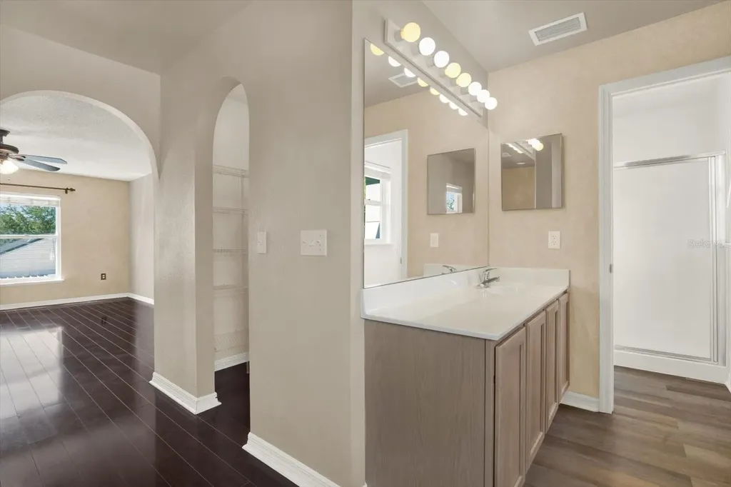 6213 Venezia Place Riverview FL 33578