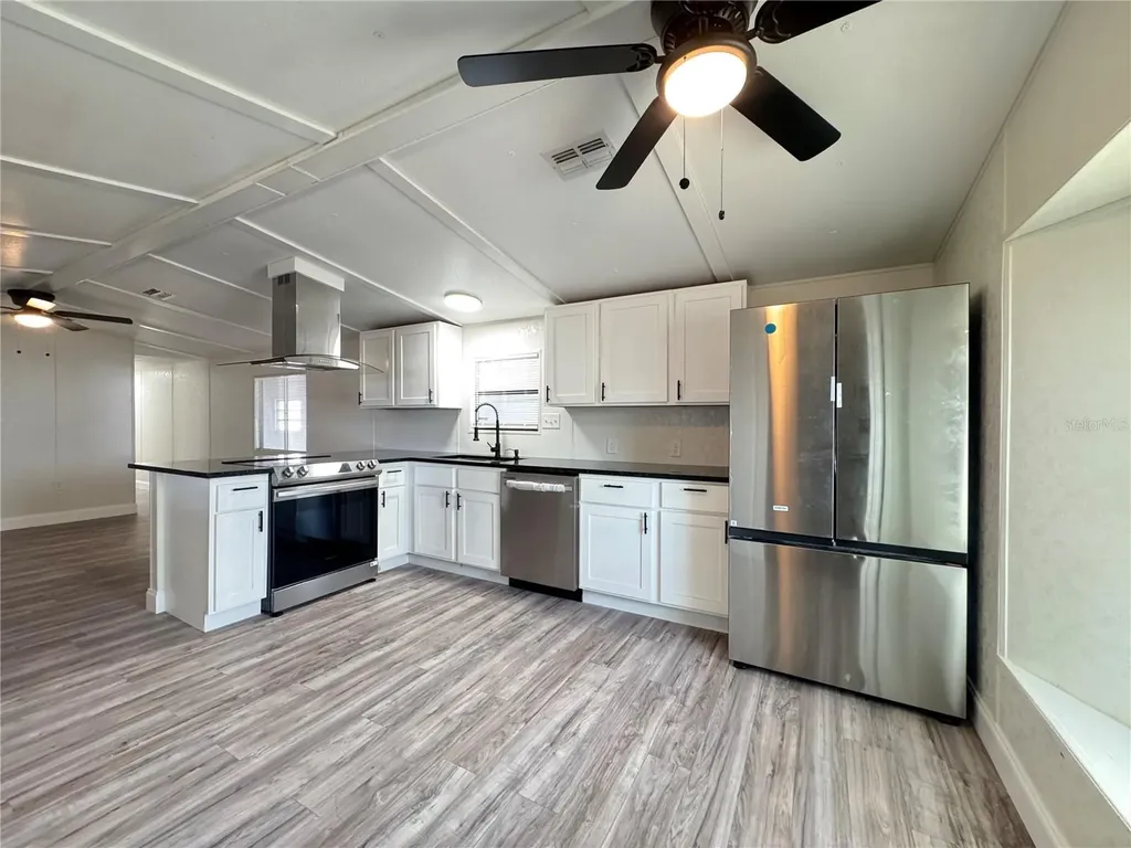 5035 Southshore Drive Polk City FL 33868