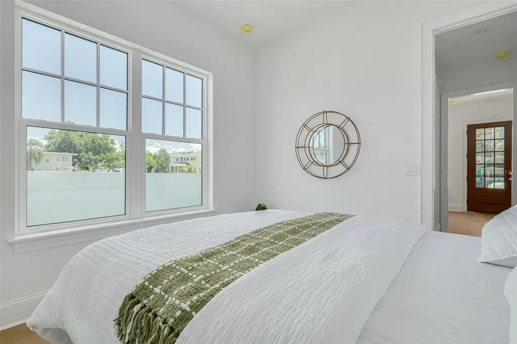 1309 17th Avenue N St Petersburg FL 33704