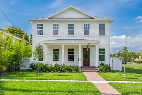 1309 17th Avenue N St Petersburg FL 33704