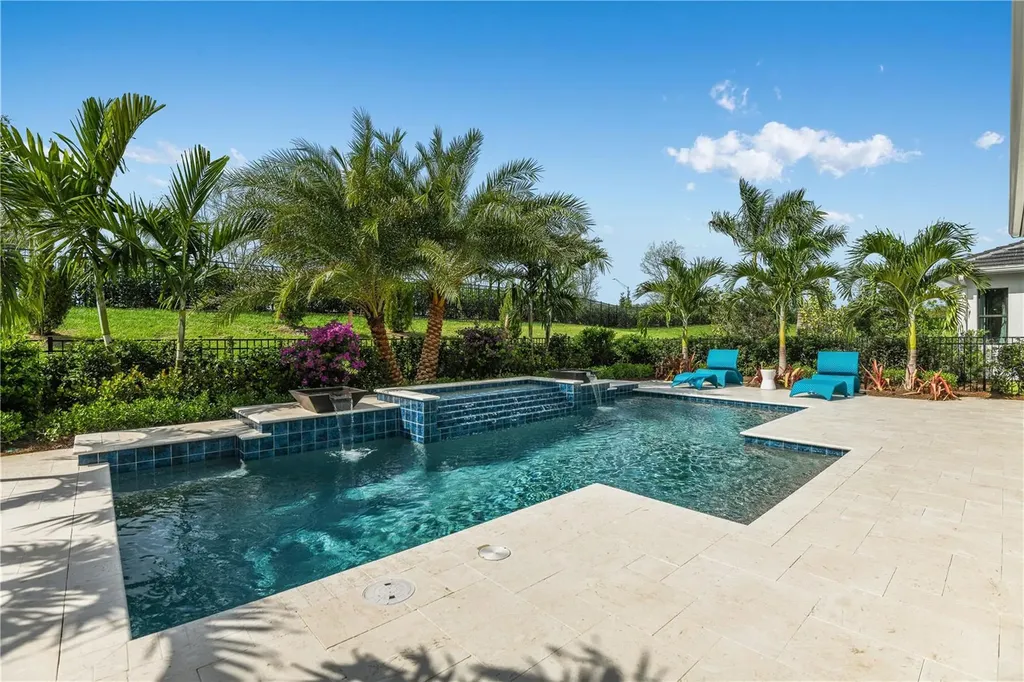 5052 Simons Court Lakewood Ranch FL 34211