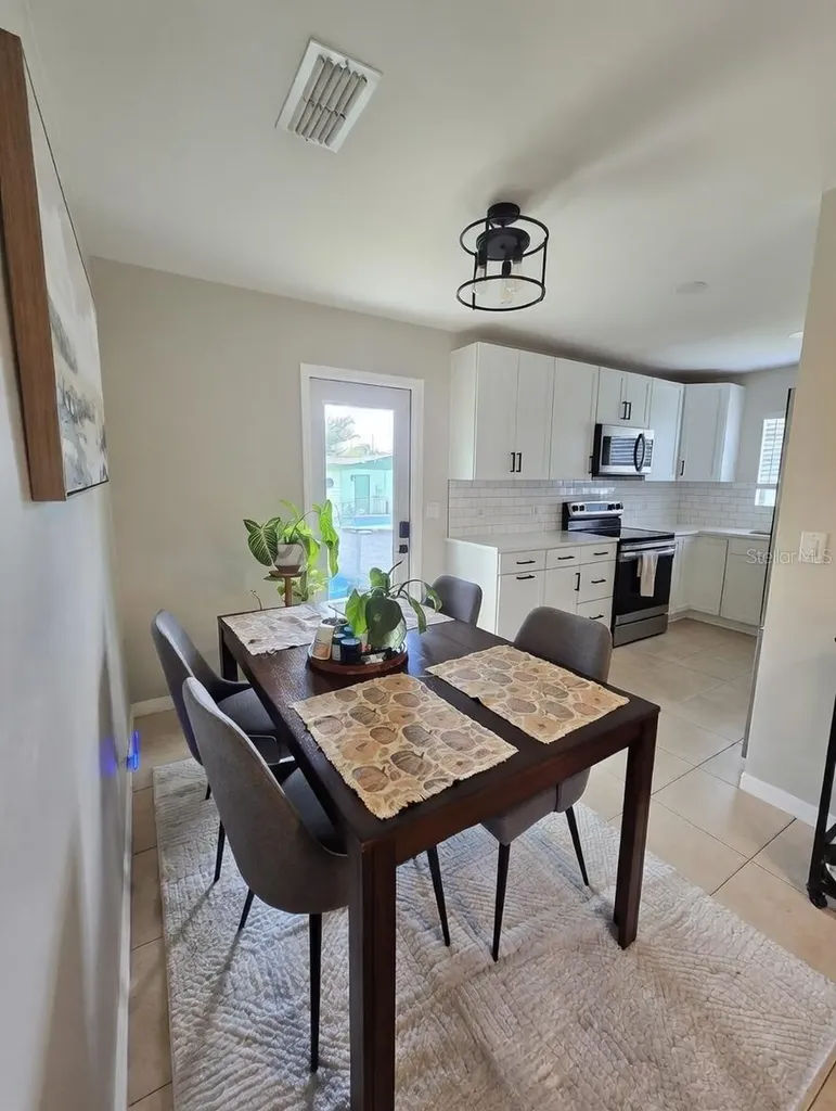 103 Alhambra Avenue Altamonte Springs FL 32714
