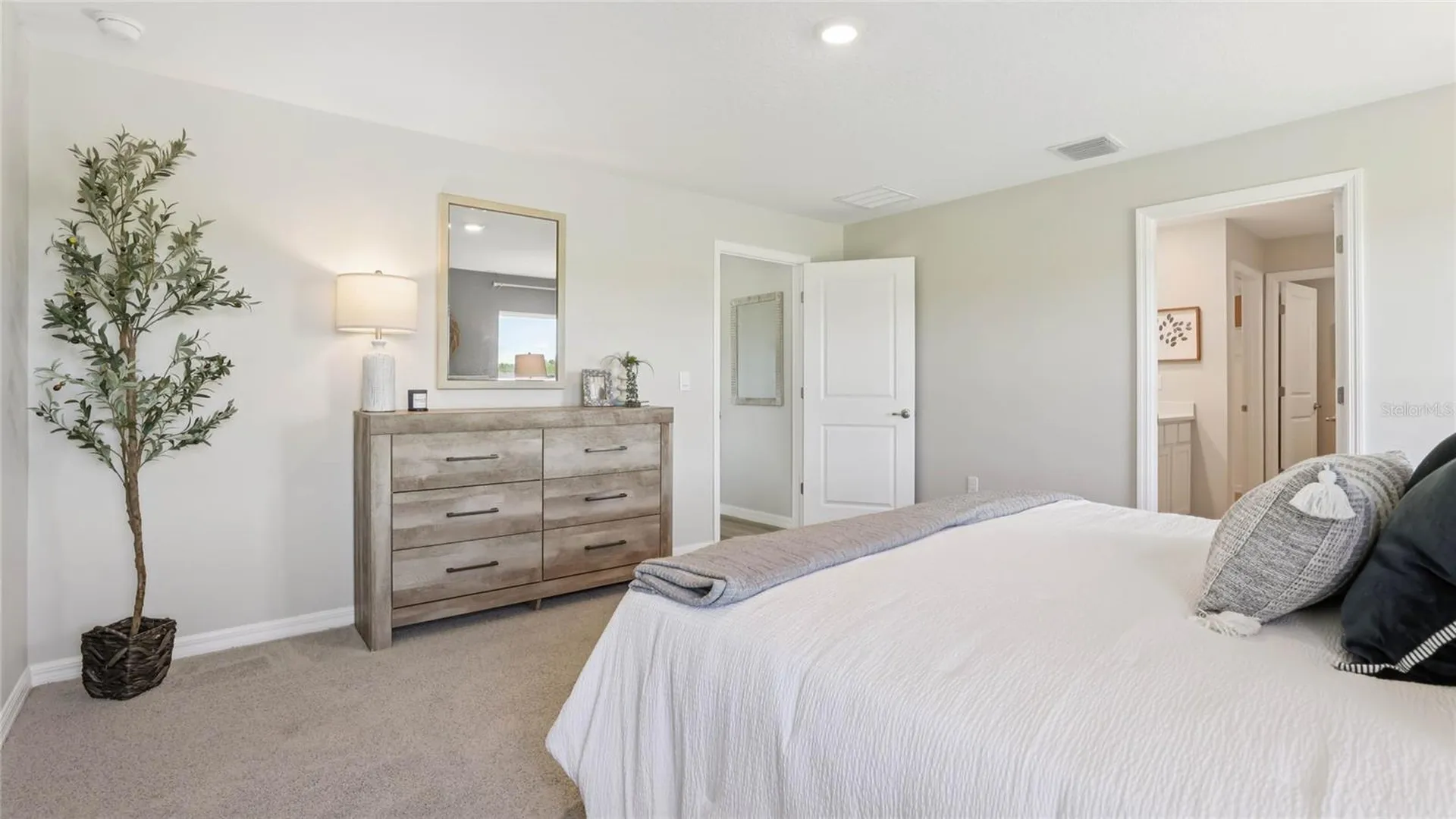 13197 SW 58th Court Ocala FL 34473