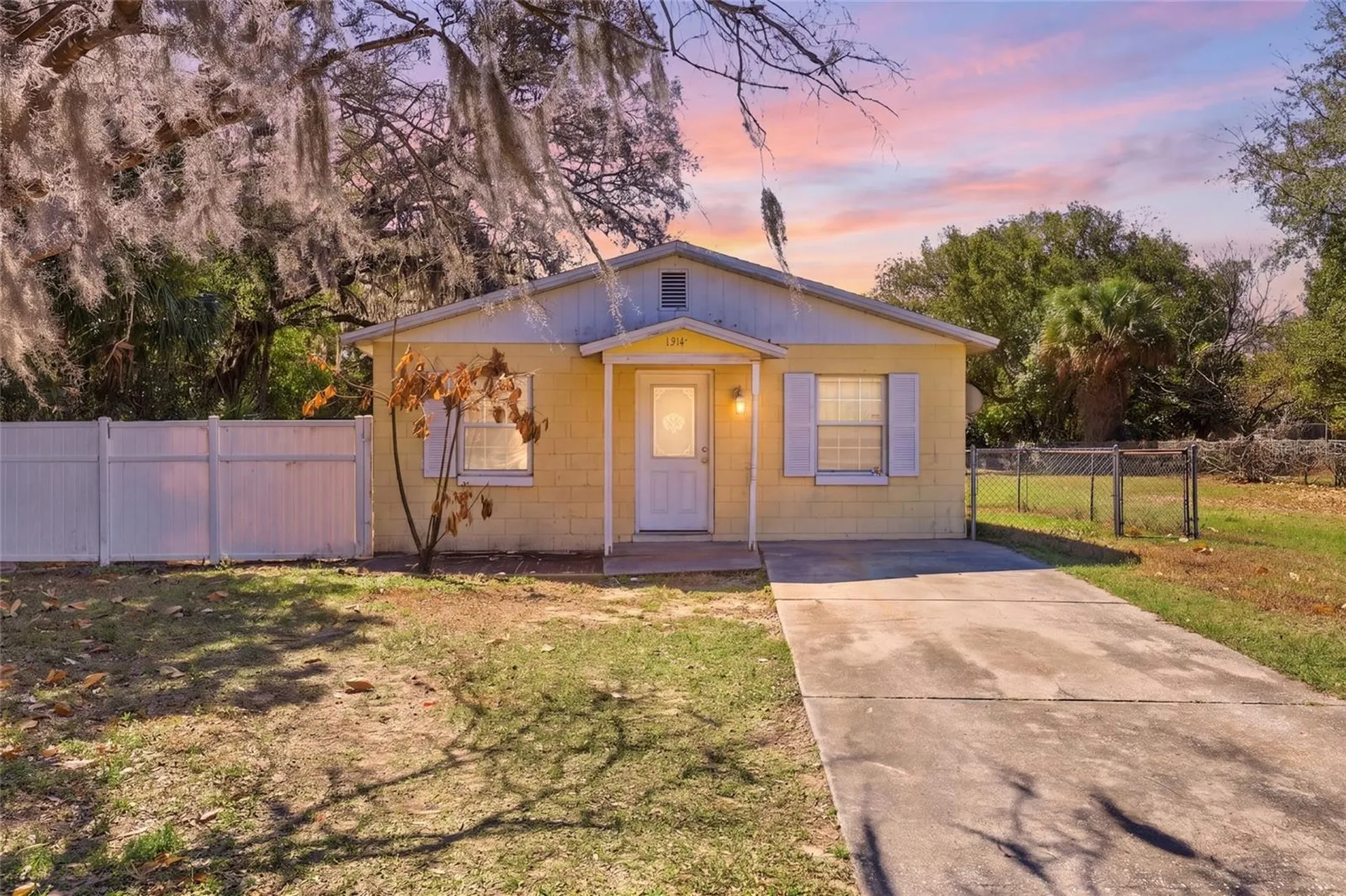 1314 Robie Avenue Mount Dora FL 32757
