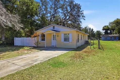 1314 Robie Avenue Mount Dora FL 32757