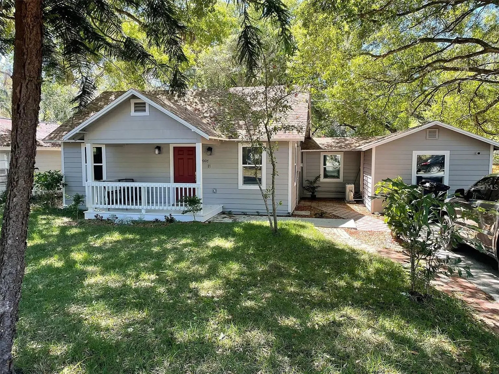 2007 E Henry Avenue Tampa FL 33610