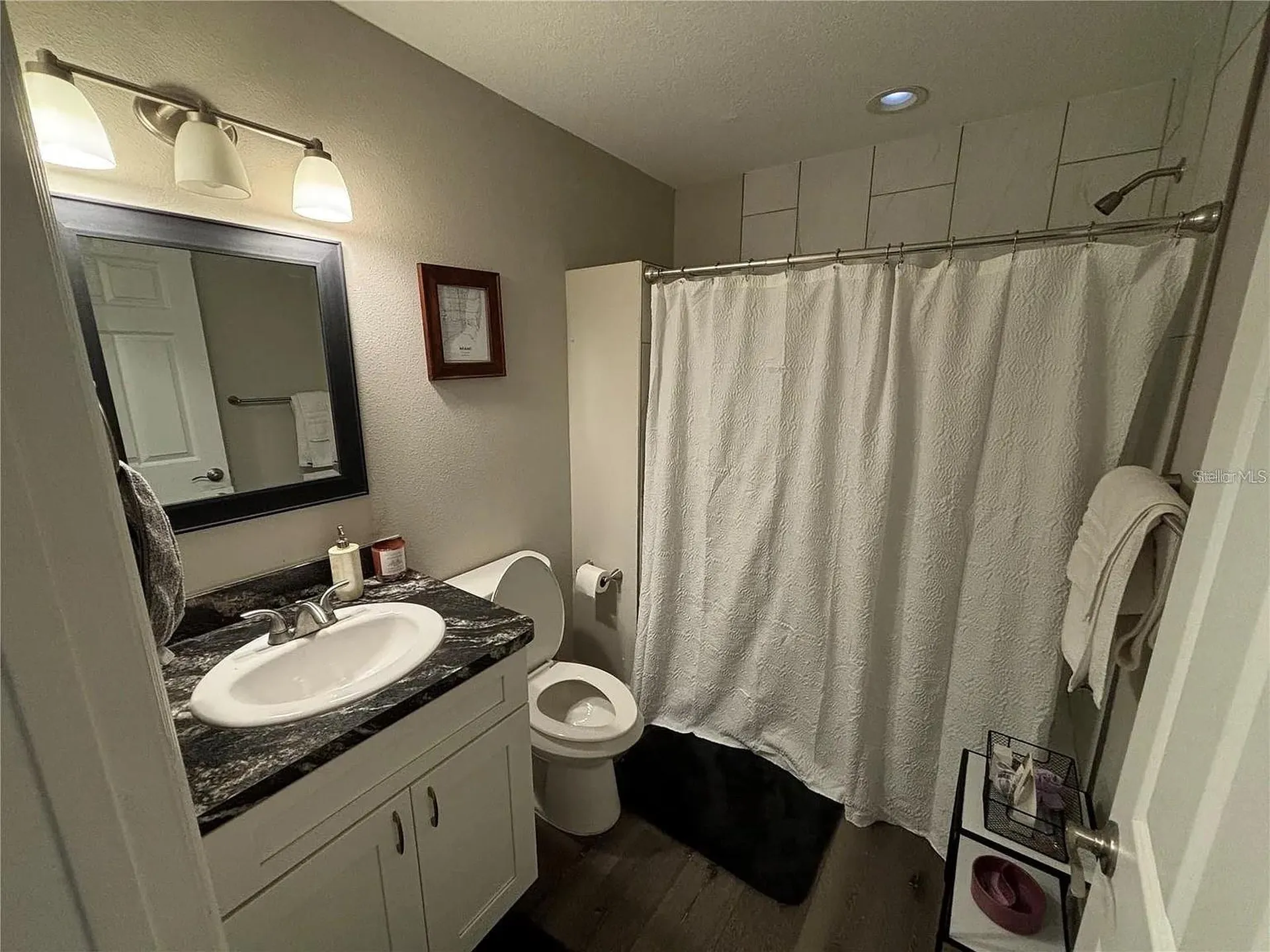 2007 E Henry Avenue Tampa FL 33610