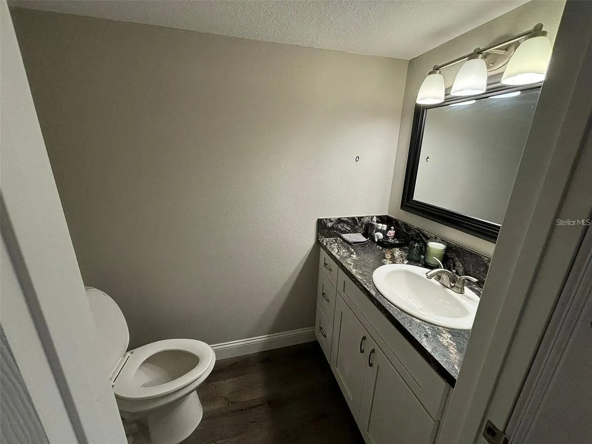 2007 E Henry Avenue Tampa FL 33610