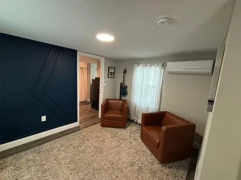 2007 E Henry Avenue Tampa FL 33610