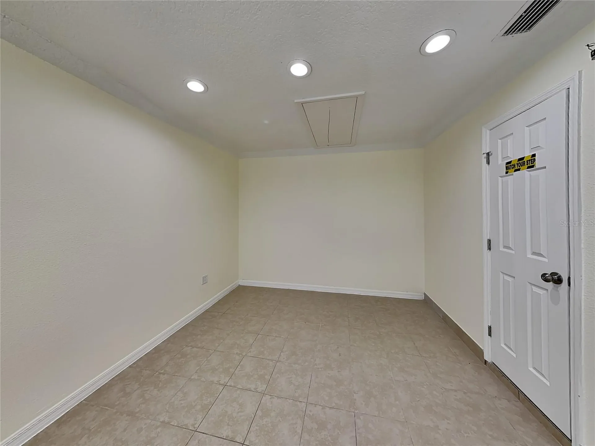 465 Oak Drive Tavares FL 32778