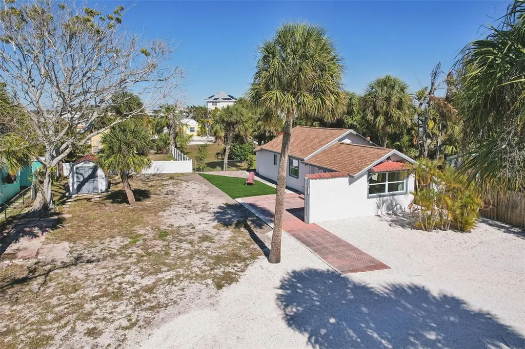 13135 4th Street E Madeira Beach FL 33708