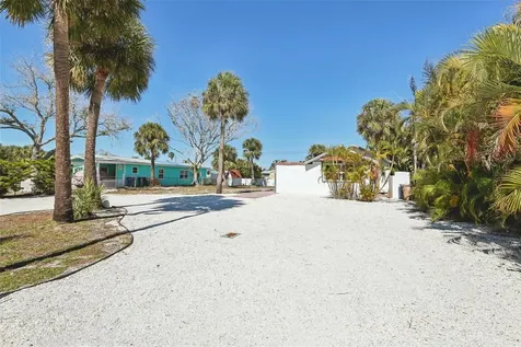 13135 4th Street E Madeira Beach FL 33708